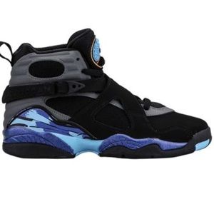 Boys Nike retro 8